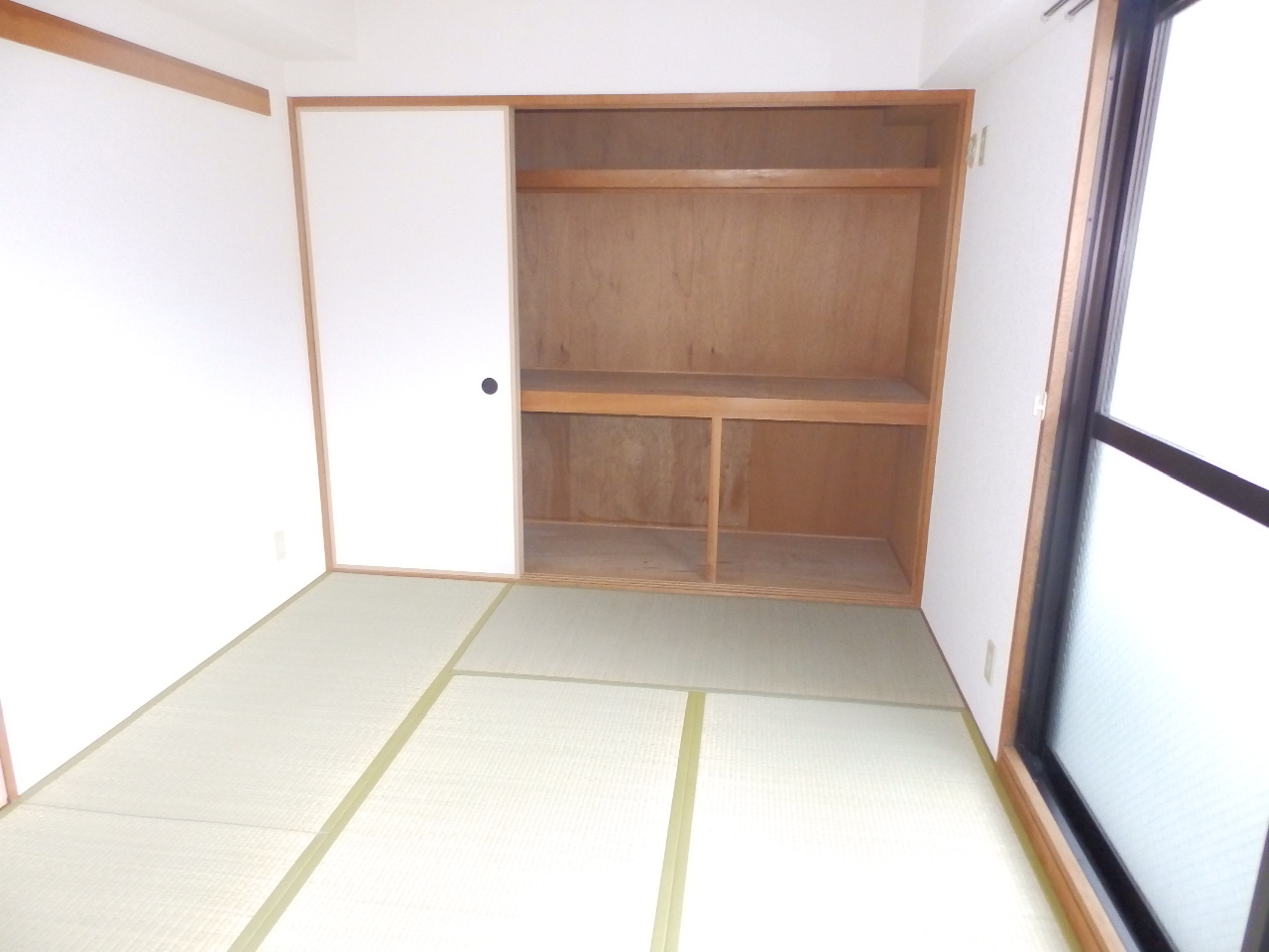収納　各部屋あります