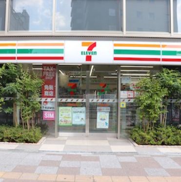 コンビニ　セブンイレブン台東2丁目東店（コンビニ）まで196m