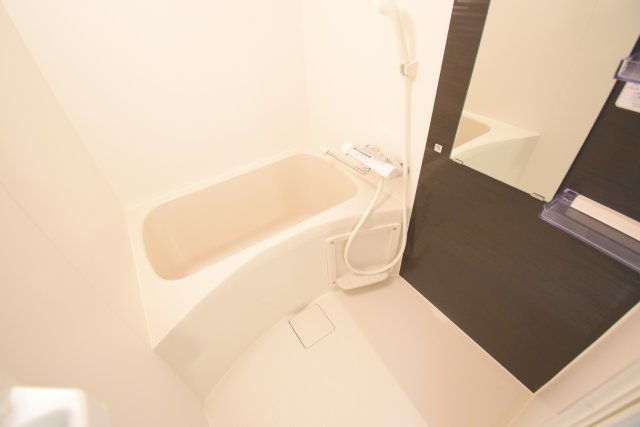 バス・シャワールーム　別部屋参考写真