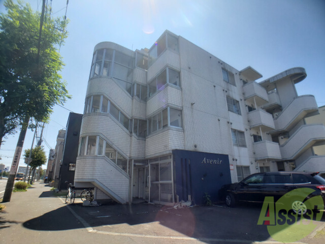 建物外観　札幌市北区北２０条西「アヴニール」