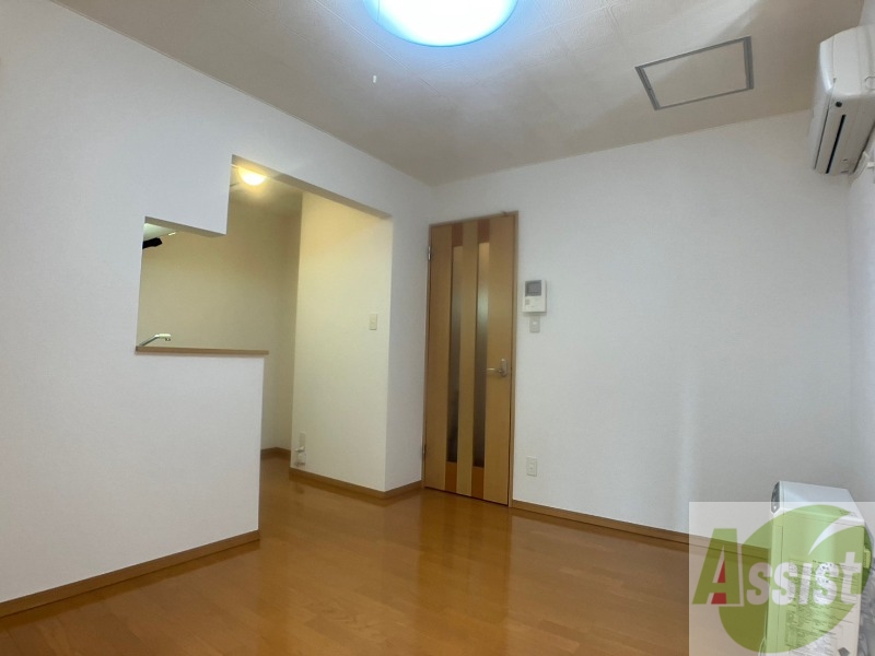 居室・リビング　広くてキレイなお部屋が広がっていて、充実した生活が送れそう。