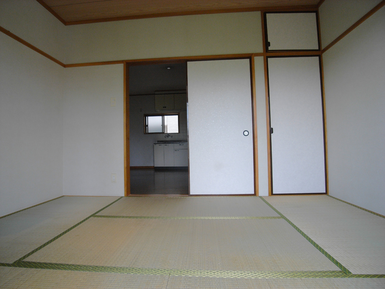 石崎ハイツの居間写真
