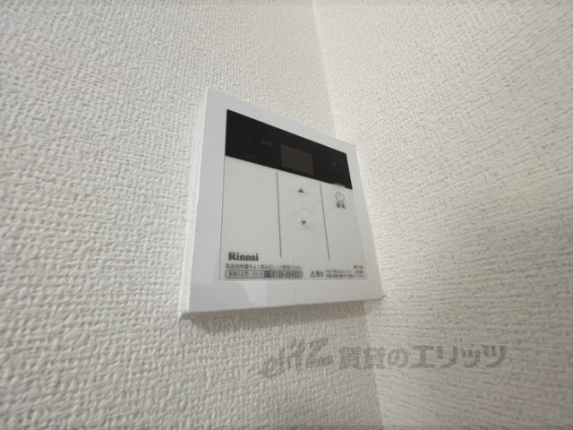 その他設備　給湯器リモコン