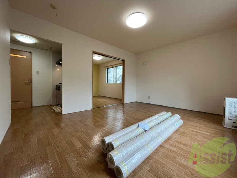 居室・リビング　広くてキレイなお部屋が広がっていて、充実した生活が送れそう。