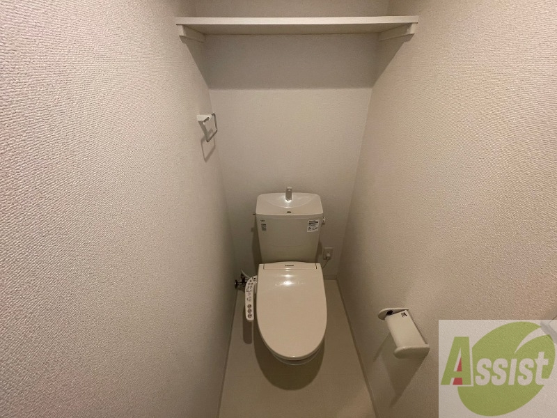 トイレ　こちらはトイレです。清潔感があり、安心して使用できます。