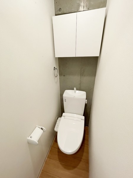 トイレ　※他部屋参考写真