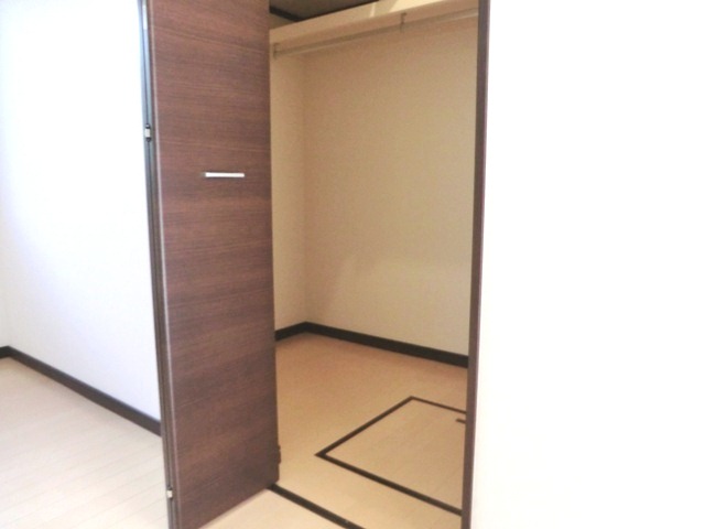 収納　★たっぷり収納・ウォークインクローゼット付き★