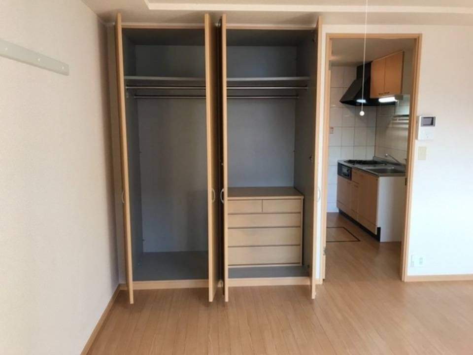 収納　クローゼット