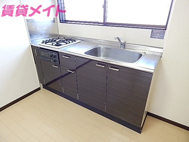 キッチン　同物件別部屋写真