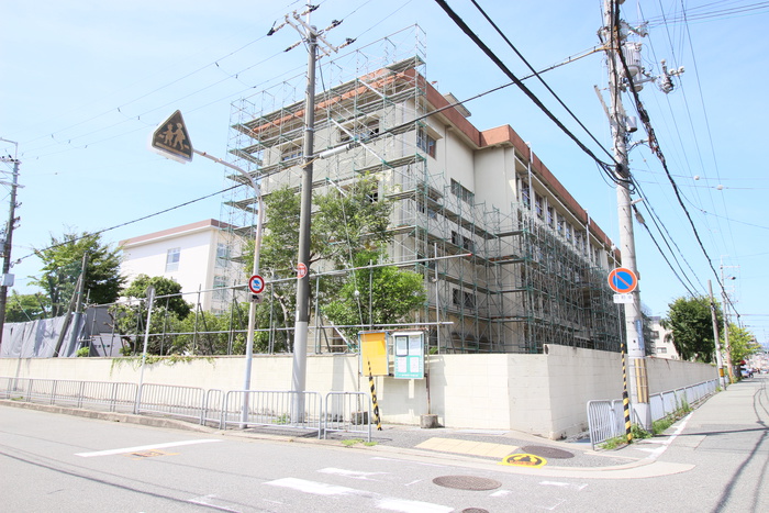 中学校　豊中市立第四中学校（中学校）まで100m