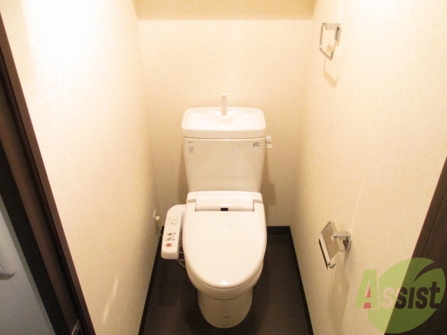 トイレ　ウォシュレット付き