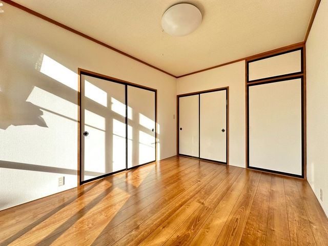 シティハイムタカミヤの居間写真