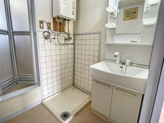 洗面設備　※別部屋の写真です