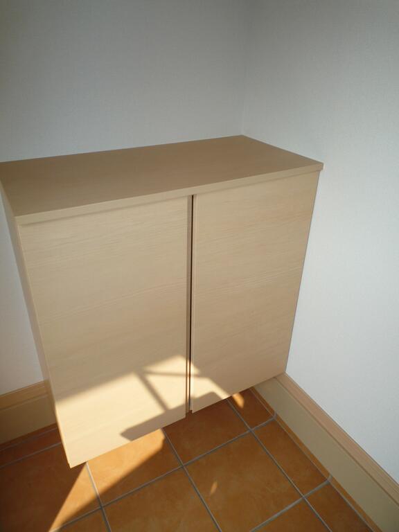 収納　シューズボックス