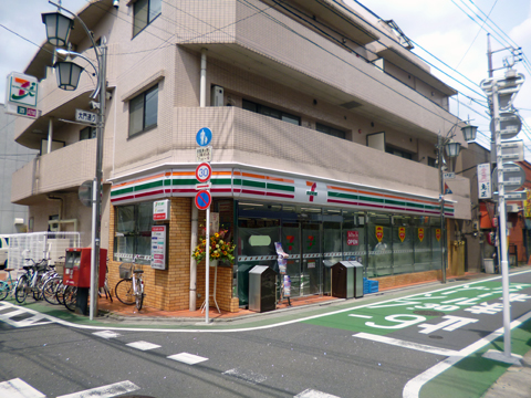 コンビニ　セブンイレブン 練馬桜台4丁目店（コンビニ）まで82m