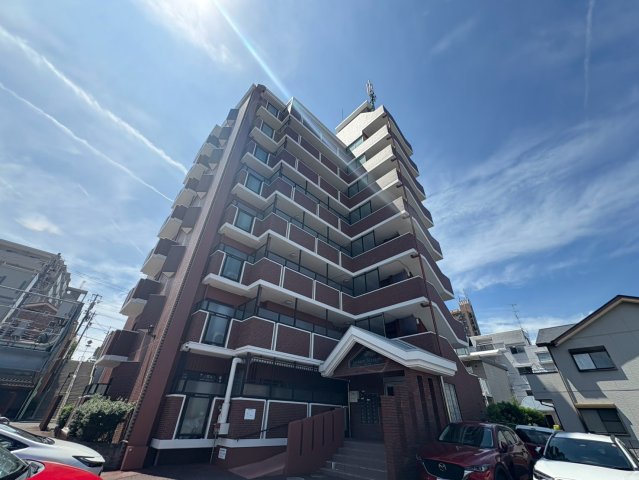 建物外観　ファーニス白壁