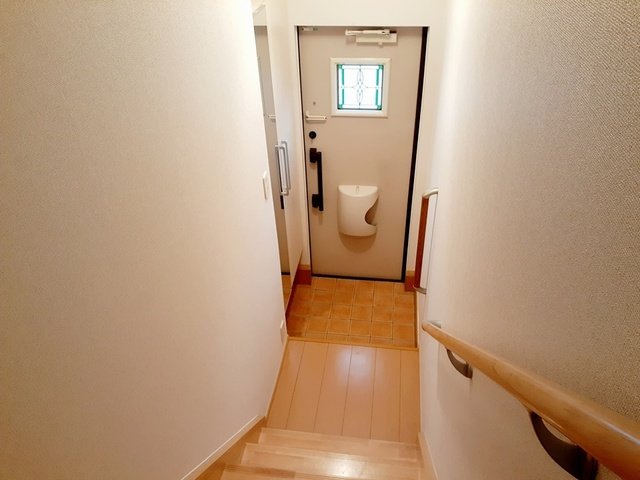 玄関　落ち着いた玄関です