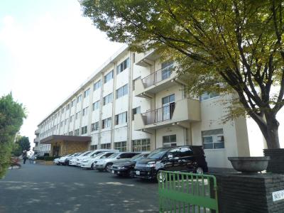 中学校　市立板櫃中学校（中学校）まで1100m