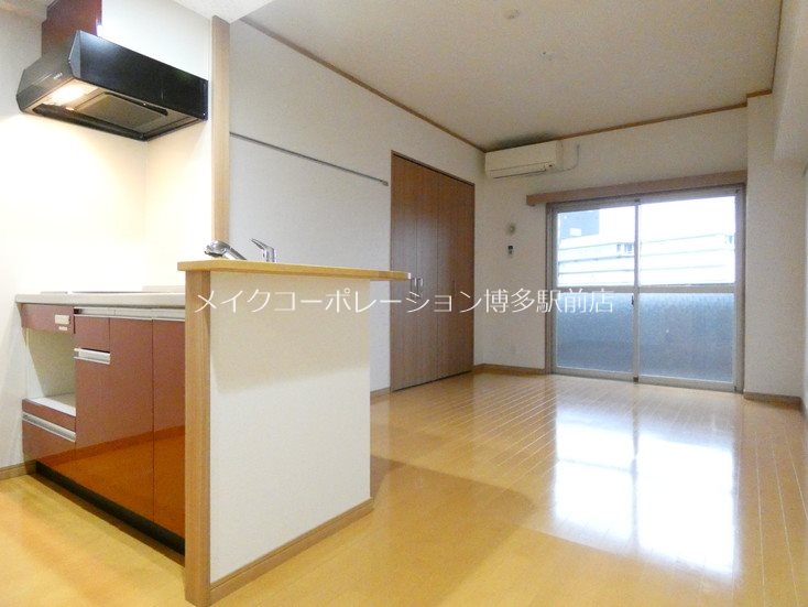 居室・リビング　※入居中の為別部屋写真使用現状優先