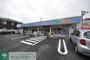 コンビニ　ローソン上尾瓦葺店（コンビニ）まで422m