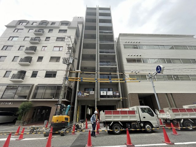建物外観　工事中