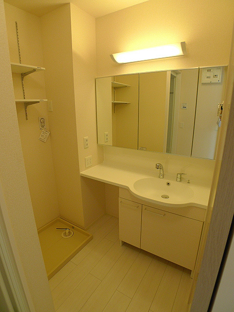 洗面設備　洗髪洗面化粧台