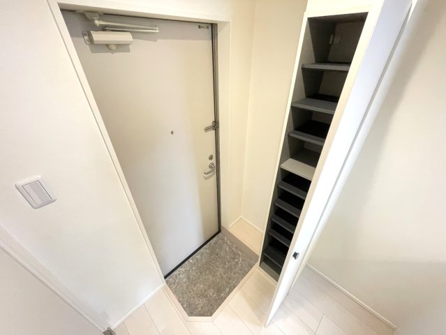 ＪＲ阪和線 長居駅 徒歩3分 2階建 築10年の玄関写真