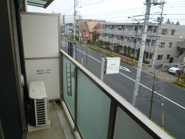 バルコニー　東向きのベランダ！