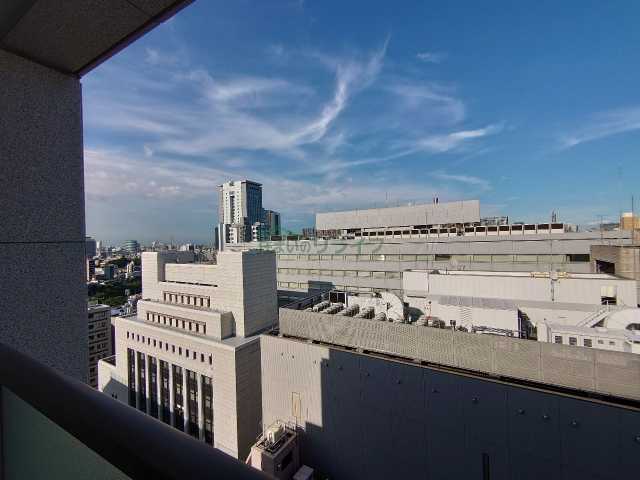 眺望　同タイプ反転のお部屋でございます。