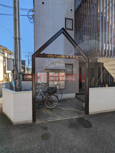 阪急京都線 富田駅 徒歩8分 3階建 築37年の外観写真