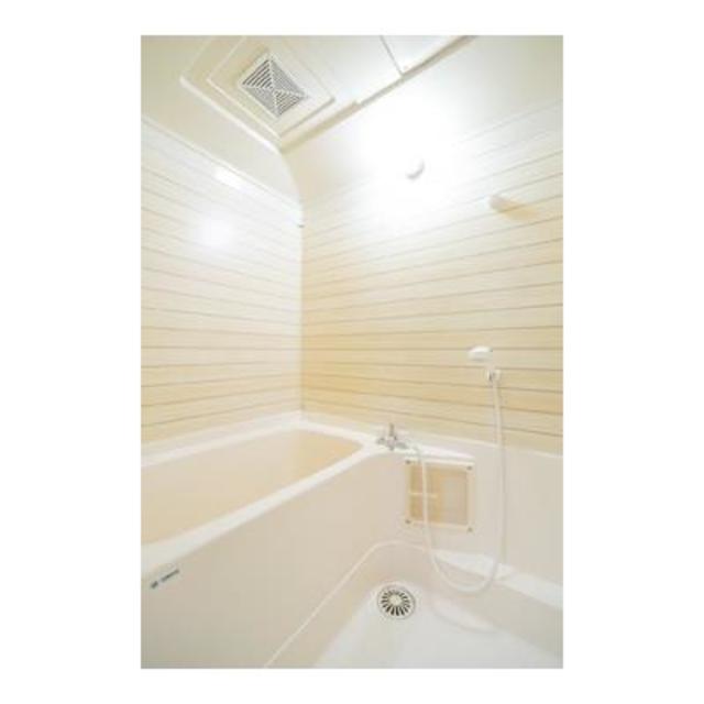 バス・シャワールーム　※写真は同タイプ住戸です。