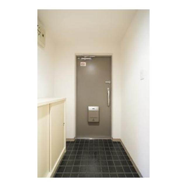 玄関　※写真は同タイプ住戸です。