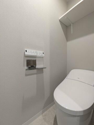 東武東上線 中板橋駅 徒歩3分 5階建 築1年のトイレ写真