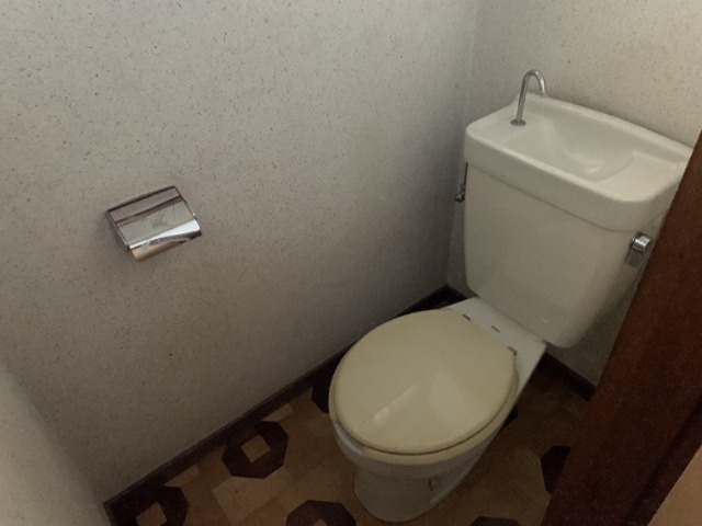 トイレ　別部屋参考写真