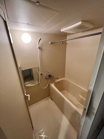 地下鉄西神・山手線 妙法寺駅 徒歩17分 6階建 築17年の風呂写真