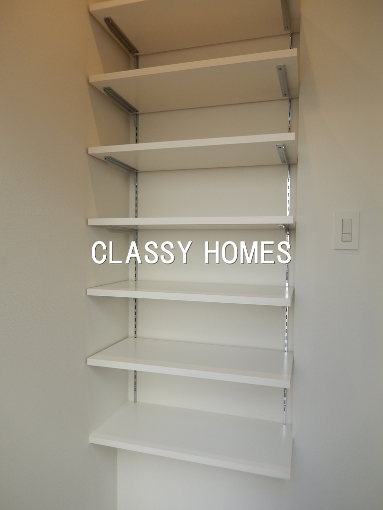 玄関　2016年竣工　BHテラス東中野：玄関収納