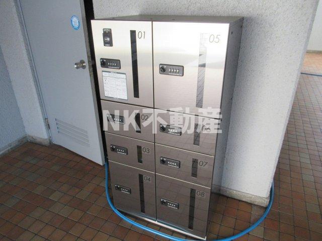 ロビー　宅配ボックスあります