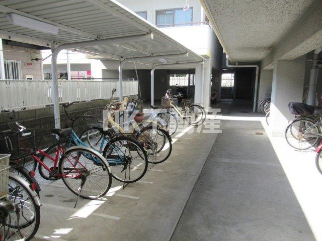 その他　駐輪場です