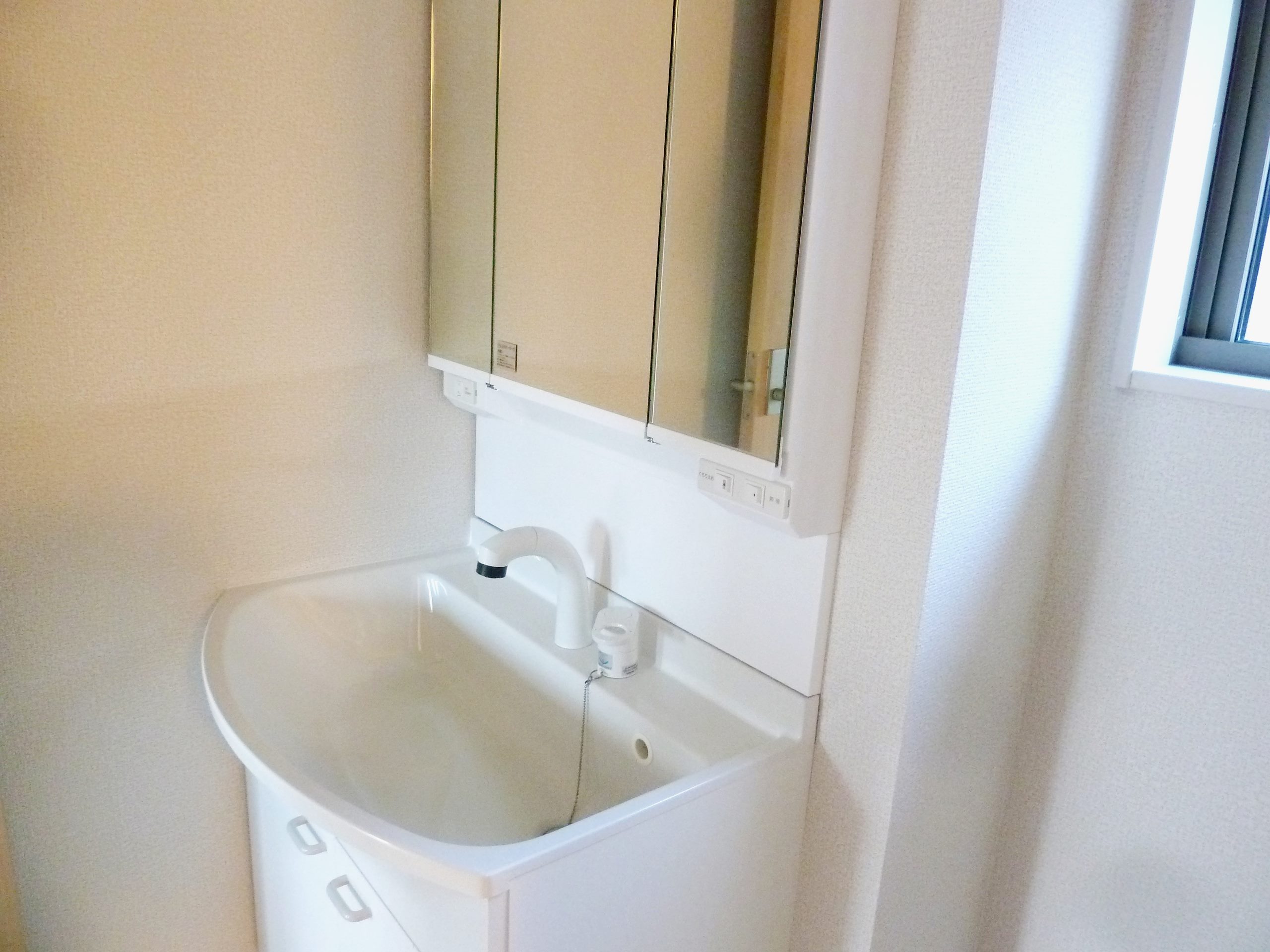 クワトロ新坂の内装写真