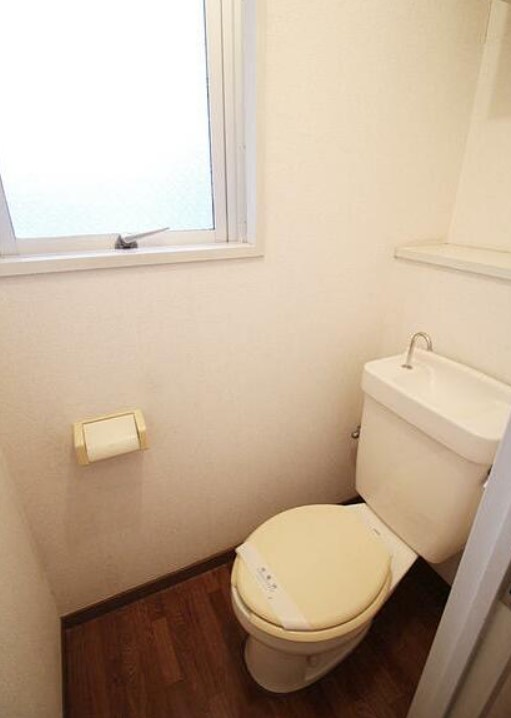 トイレ　※室内写真は別部屋参考写真です