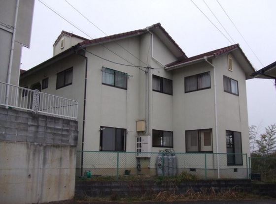 岡山市中区門田本町のアパートの建物外観