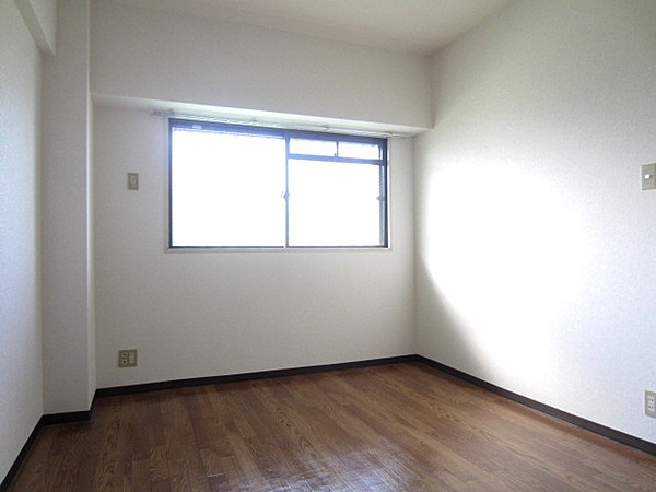 居室・リビング　ゆったりした洋室です