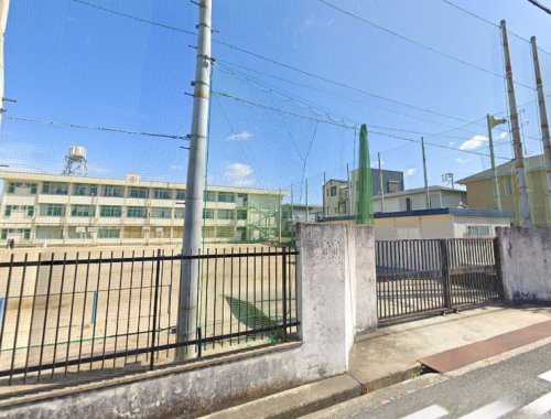 小学校　岸和田市立城内小学校（小学校）まで605m