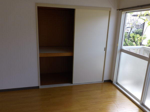 収納　南東洋室の収納です。