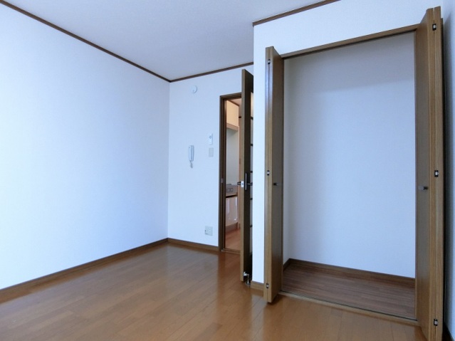 エクセレント中西の内装写真