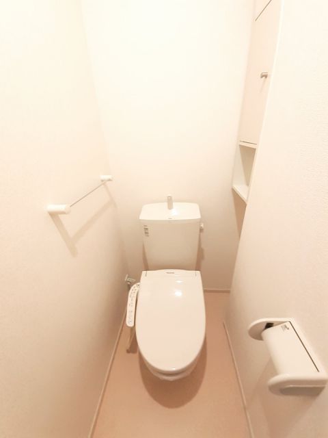 【大崎市古川休塚のアパートのトイレ】