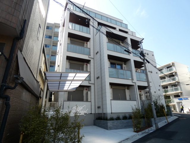 渋谷区恵比寿南のマンションの建物外観