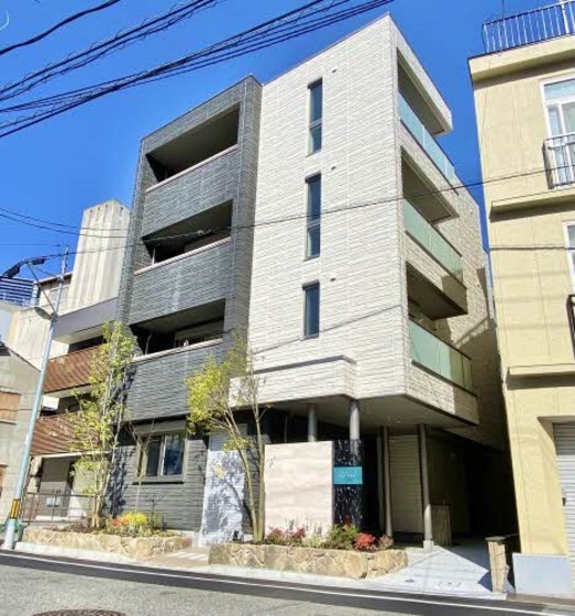 広島市南区金屋町のマンションの建物外観