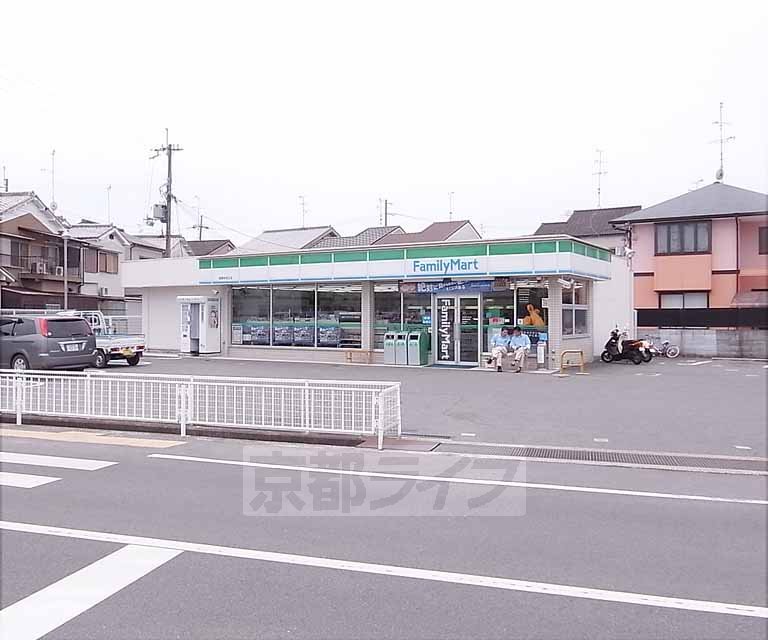 【城陽市富野のアパートのコンビニ】