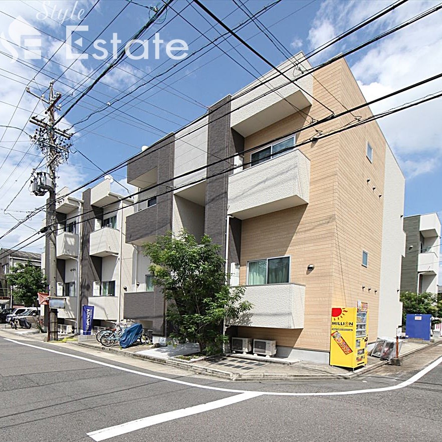 名古屋市守山区新守西のアパートの建物外観